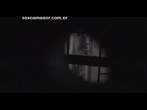❤️ Blondie blir hemligt videofilmad av en voyeur från grannskapet gömd bakom ihåliga tegelstenar ❤❌ Kvalitets sex at us ❤